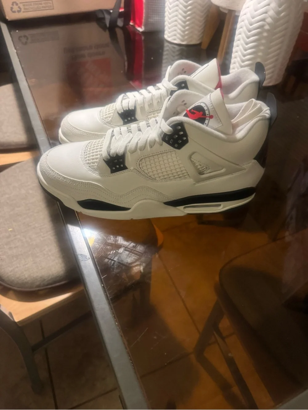 Jordan Men's Cream and Black Retro Basketball Sneakers Jordan 4 flight club